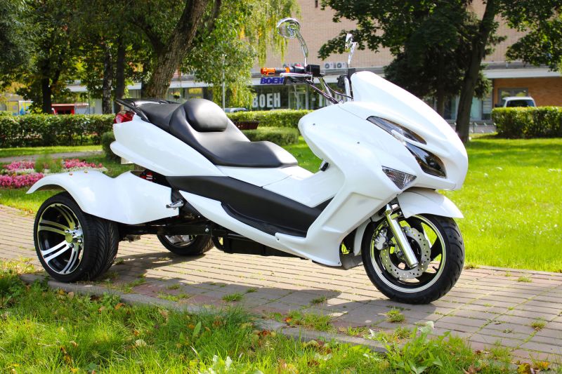 Электротрицикл E-toro 1500 1500W от 16 лет